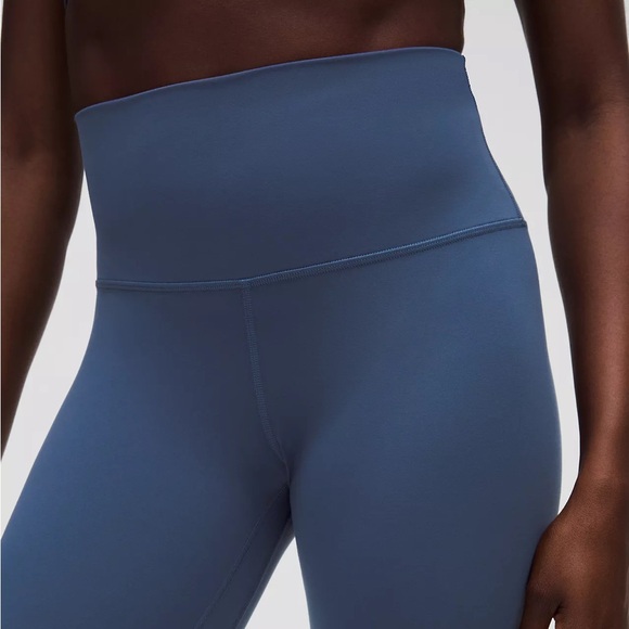 Lululemon athletica • lululemon Align™ High-Rise Crop 17" in Blue Twill - Picture 5 of 9